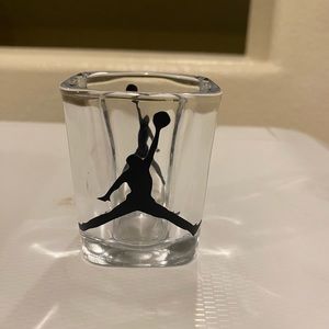 Get a shot glass for Father’s Day as a great gift. Custom options available.